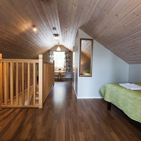 Julie Hotel