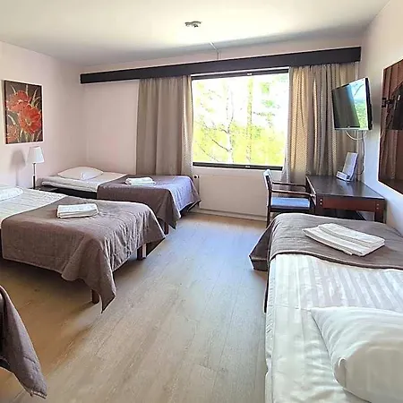 Julie Hotel